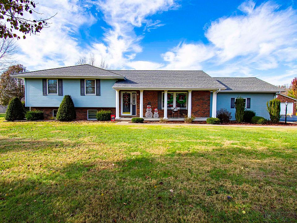 1st image of 250 Lakeview Cir