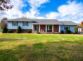 250 Lakeview Cir, Grayson, KY 41143