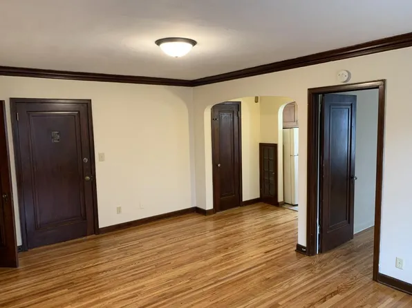 1642 Charles Ave #101, Saint Paul, MN 55104