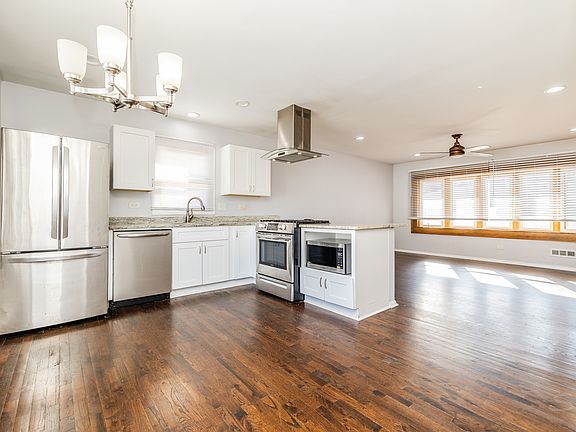5th image of 83 Indianwood Dr