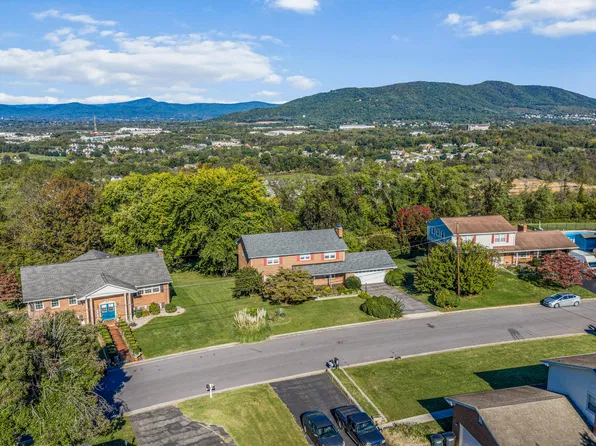 635 Olney Rd, Vinton, VA 24179