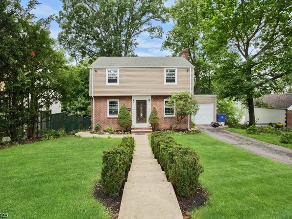 588 Jones Rd, Englewood, NJ 07631
