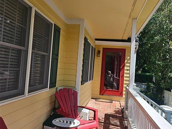 2nd image of 10 Phyllis Road