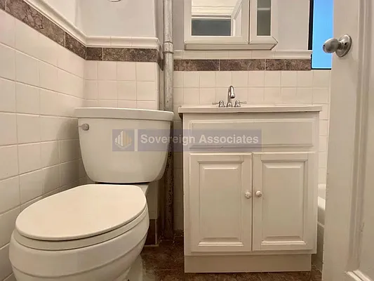 Rented by Sovereign Associates | media 6