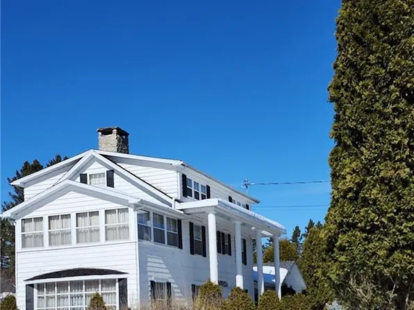 55 Hillcrest St, Plaster Rock, NB E7G 1V2