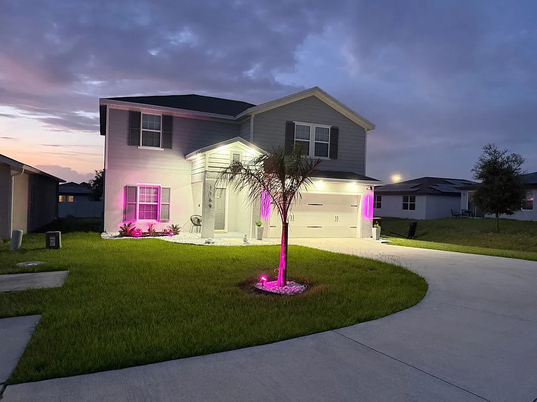 4 bed, 2.0 bath, 2253 sqft, $2,500 — Photo 2