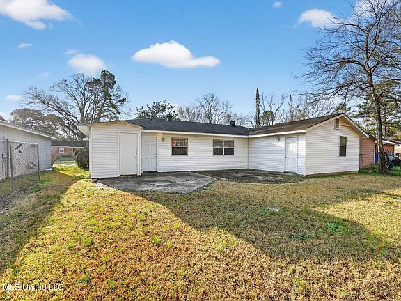4th image of 6559 George Washington Dr
