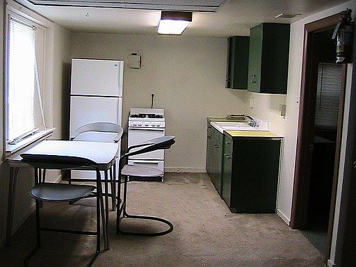 1st image of 430A Nixon Ave