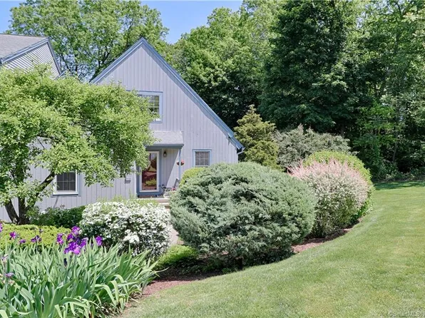 69 Gate Ridge Road, Fairfield, CT 06825