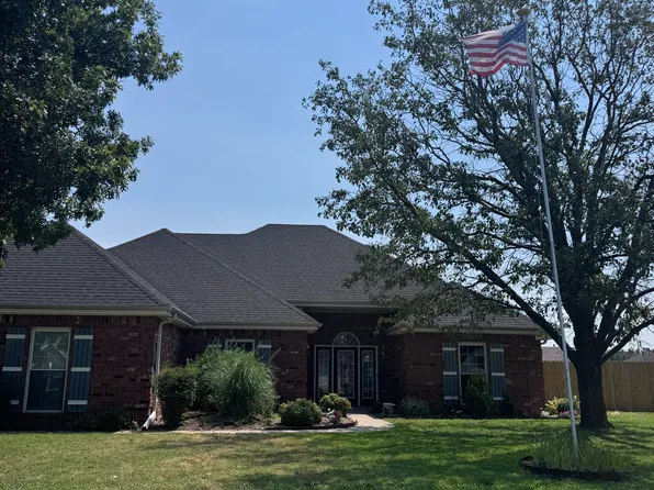 620 N Shannon Dr, Bartlesville, OK 74006