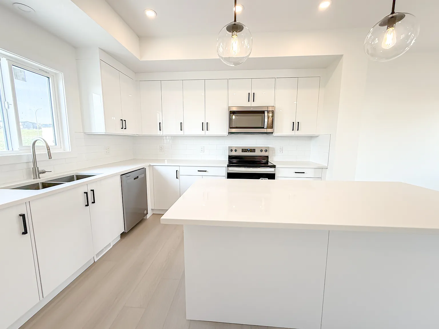 273 Sage Hill Circle NW, Calgary - N/A — Photo 3