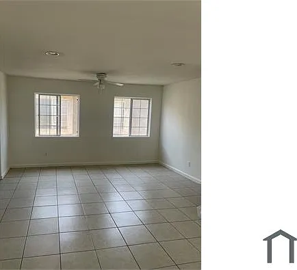10026 S San Pedro St — Photo 2