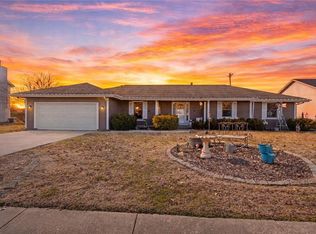 1933 Meadowlane, Kearney, MO 64060