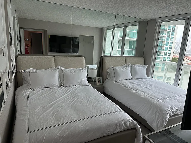 16400 Collins Ave #946 — Photo 30