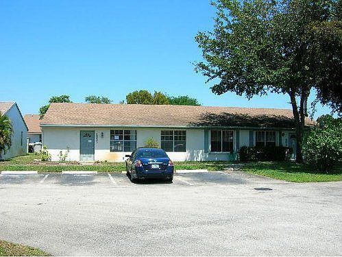 1st image of 8031 SW 20th Pl