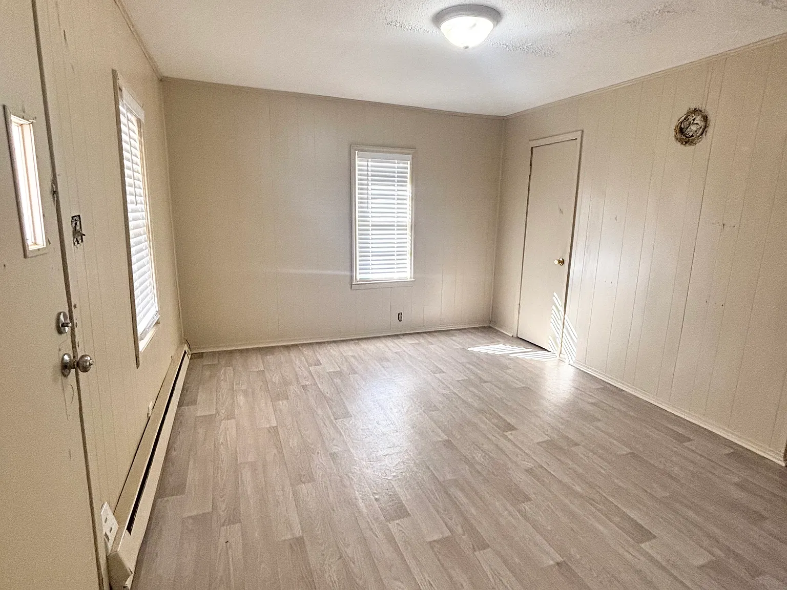 1 bed, 600 sqft, $1,050 — Photo 3