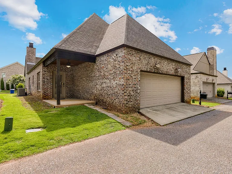 948 Starr Ct — Photo 15