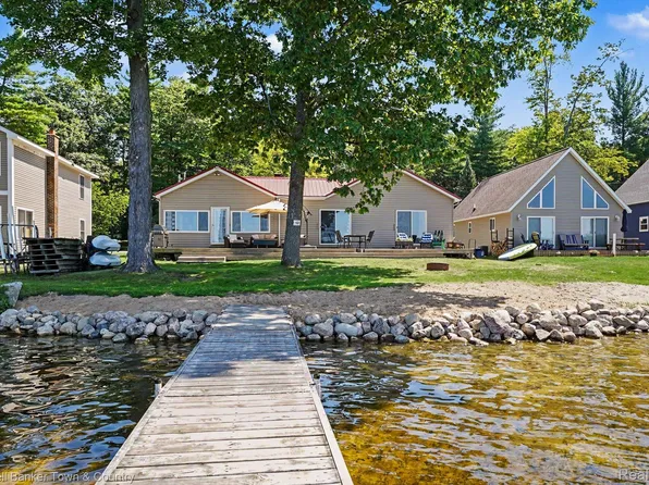 4847 Franklin St, Hale, MI 48739