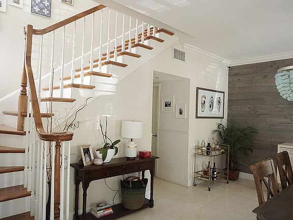 3rd image of 3281 Gifford Ln #3281