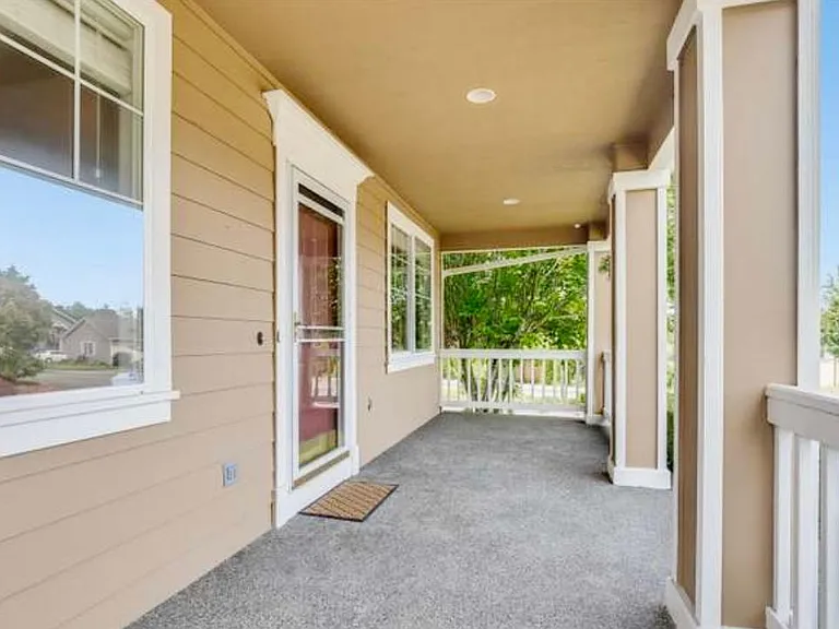 3320 Laurelwood Cir NE — Photo 24