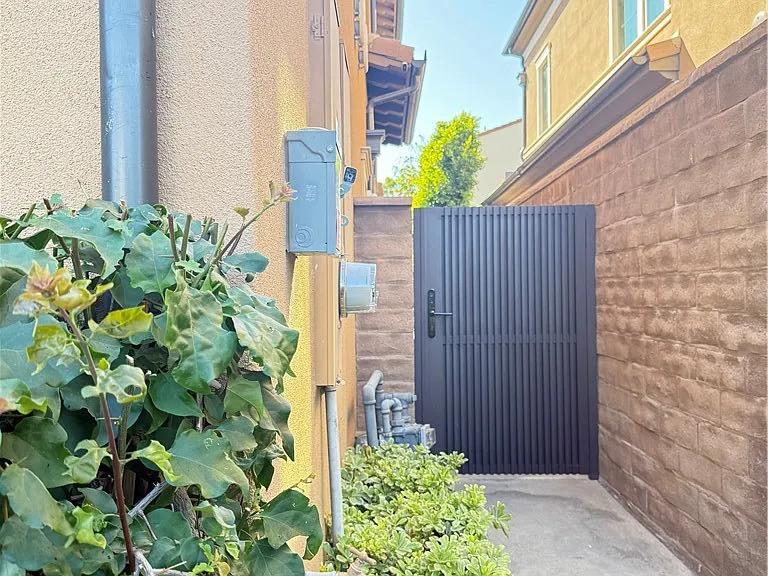 9 Maverick — Photo 27