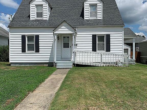 2nd image of 1113 36th St