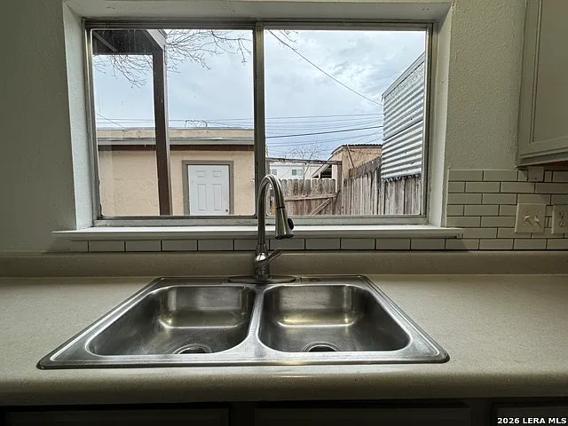 6631 Spring Hurst St — Photo 23