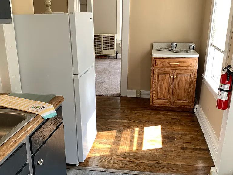902 High St #2 — Photo 5