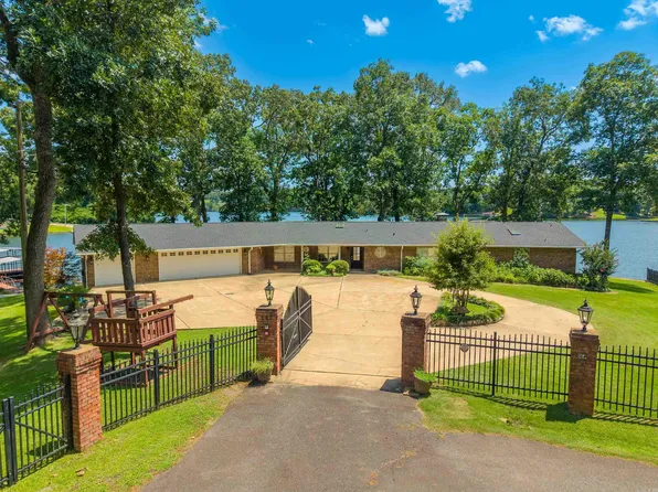 164 Riverside Dr, Hot Springs, AR 71913