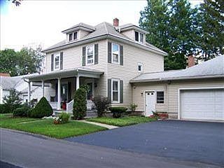 2nd image of 37 S Belmont Cir