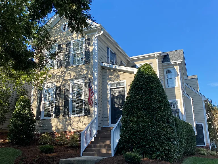 507 Highgrove Dr — Photo 1