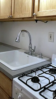Rented by Domus Realty | media 11