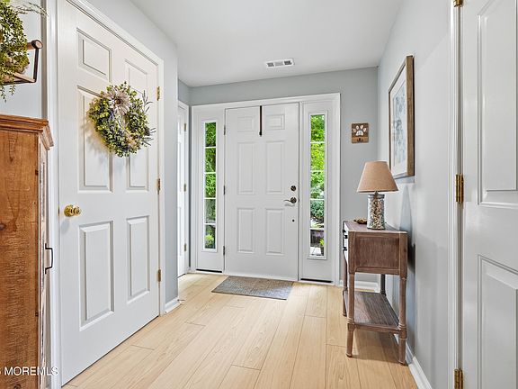 4th image of 69 Saxton Road