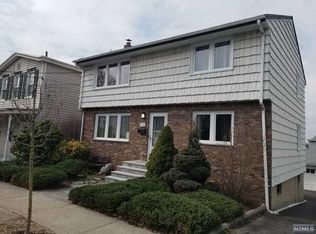 426 Washington St, Carlstadt, NJ 07072