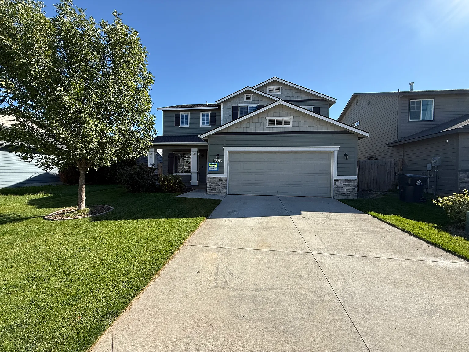4 bed, 2054 sqft, $2,600 — Photo 1