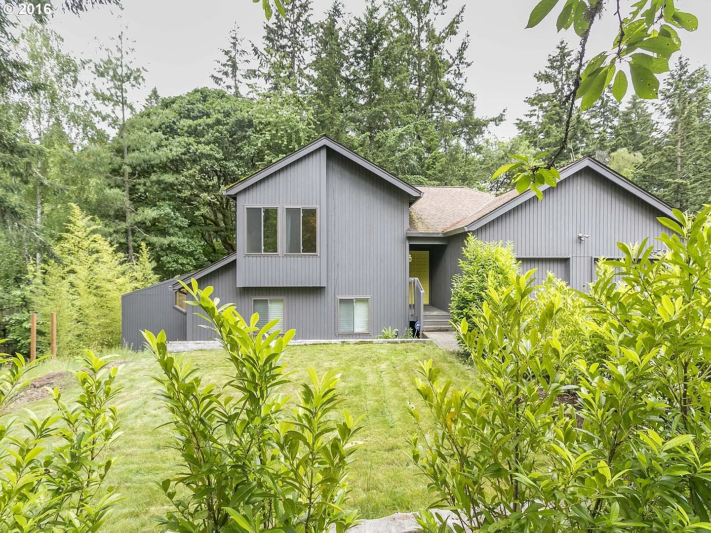 6520 SW Nehalem Ln photo 1