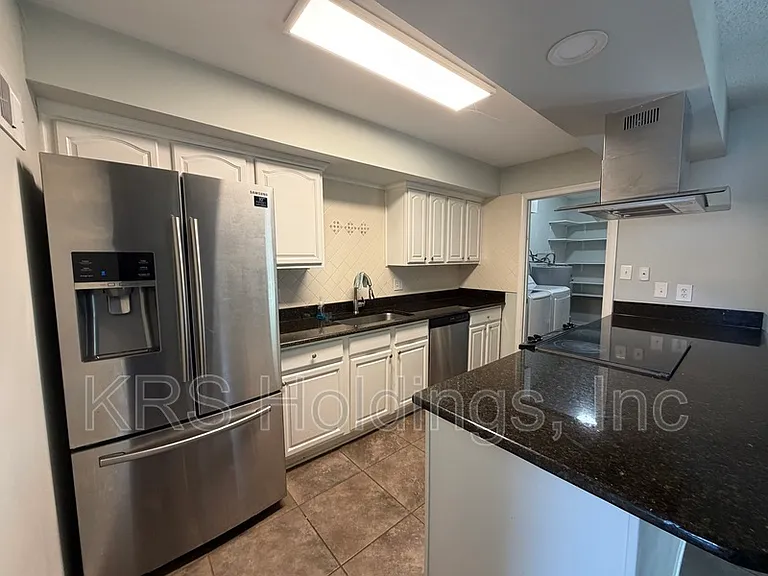 896 Jamestown Landing Rd — Photo 8