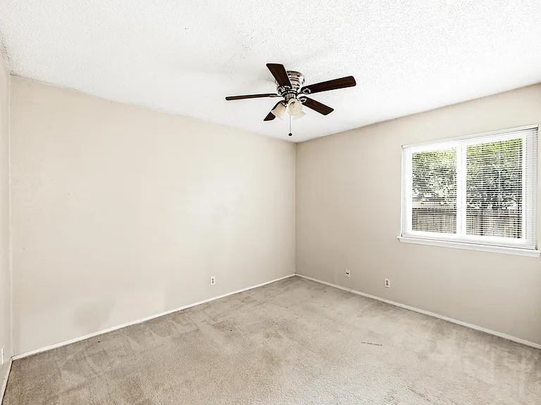10604 Lanshire Dr #A — Photo 12