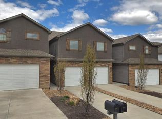 5983 N London Ave, Kansas City, MO 64151