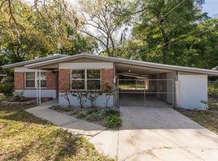 2605 Silver Lake Dr, Palatka, FL 32177