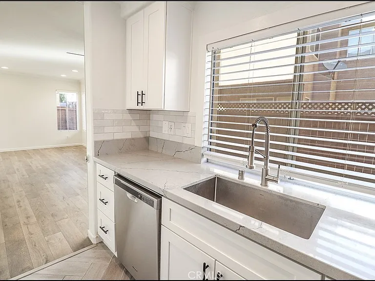 5 Chatham Ct — Photo 9