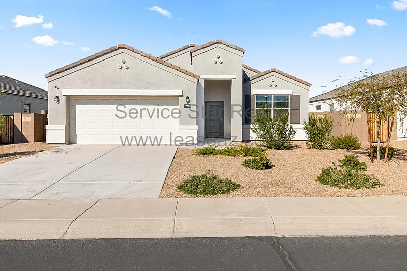 4 bed, 2.0 bath, 2095 sqft, $1,845 — Photo 1