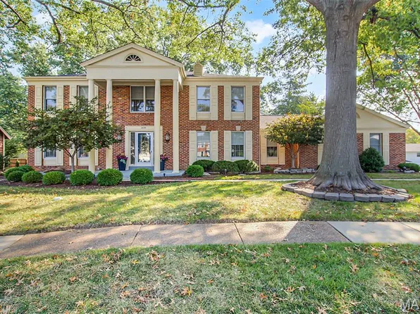 2130 Willow Way Ct, Chesterfield, MO 63017