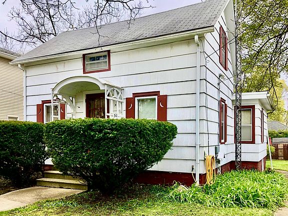 3rd image of 51 Budlong St