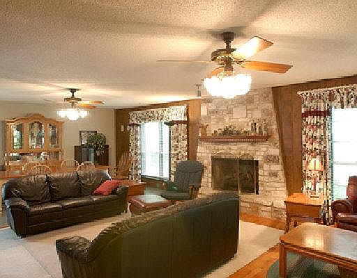 2nd image of 14111 OAKLAND MILLS DR