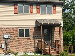 133 Macarthur Rd, Clairton, PA 15025