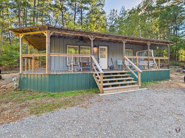 1068 Holiday Harbor Dr, Jefferson, TX 75657
