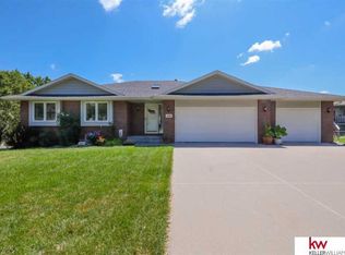 1649 Hartley St, Lincoln, NE 68521