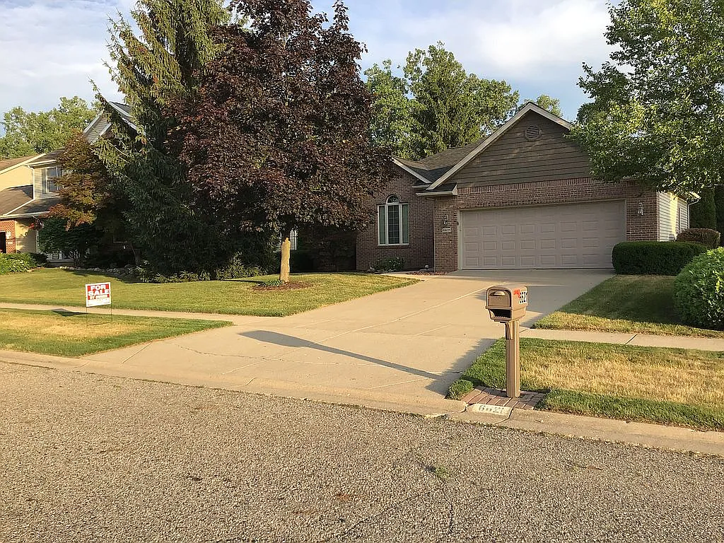 6621 Conestoga Dr photo 1
