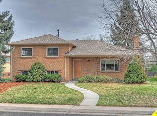 1070 Kramer Ct, Aurora, CO 80010